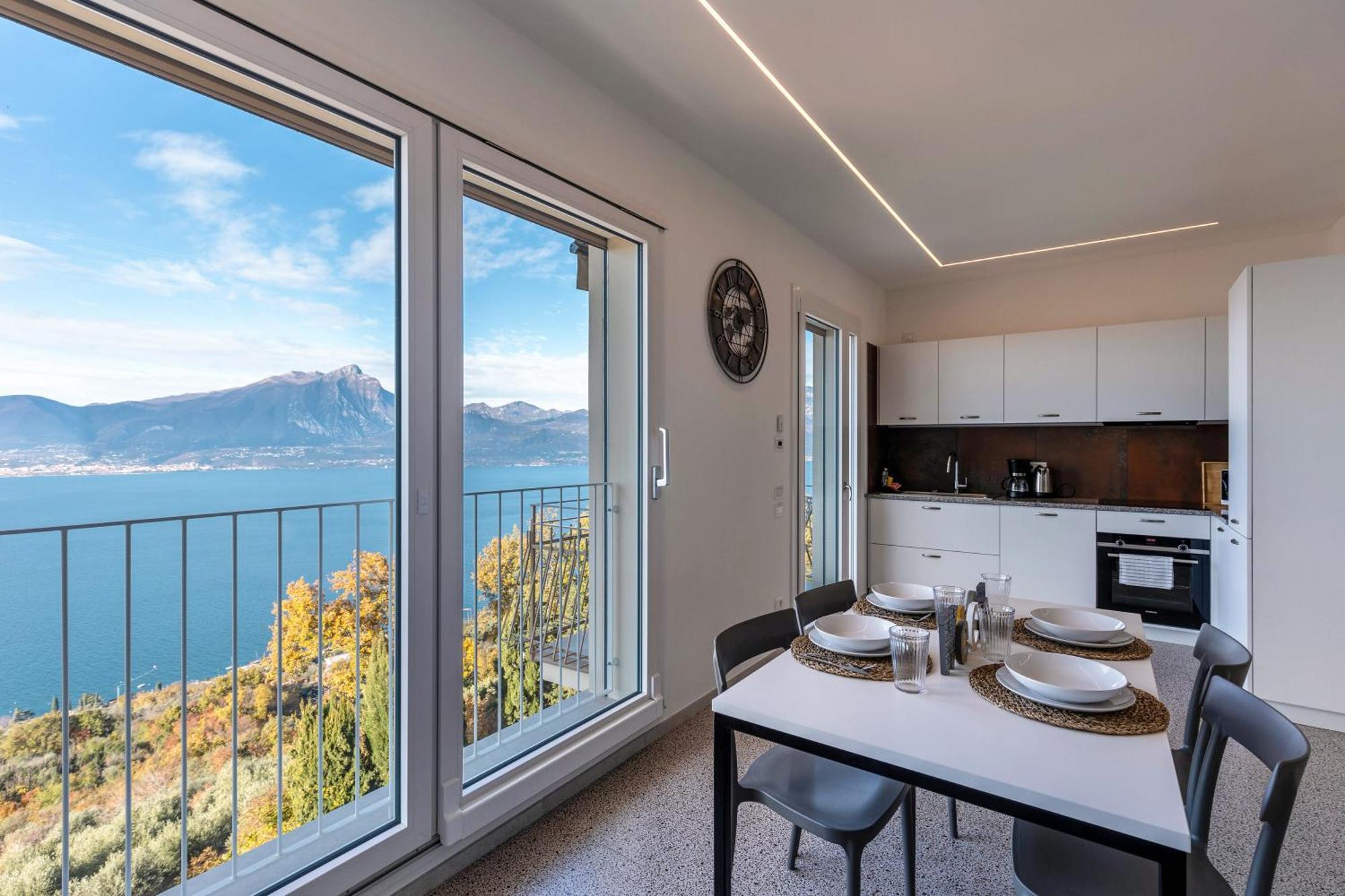 Casa Serena Lake View Torri Del Benaco Exterior photo